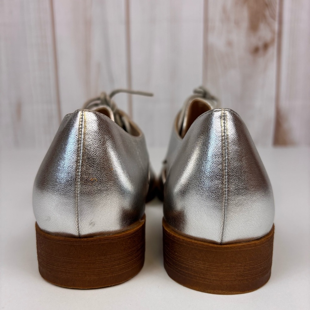 Sole Society Cobain Cutout Oxford Shoes Metallic Classic Flats Silver Size 8 - Picture 8 of 14